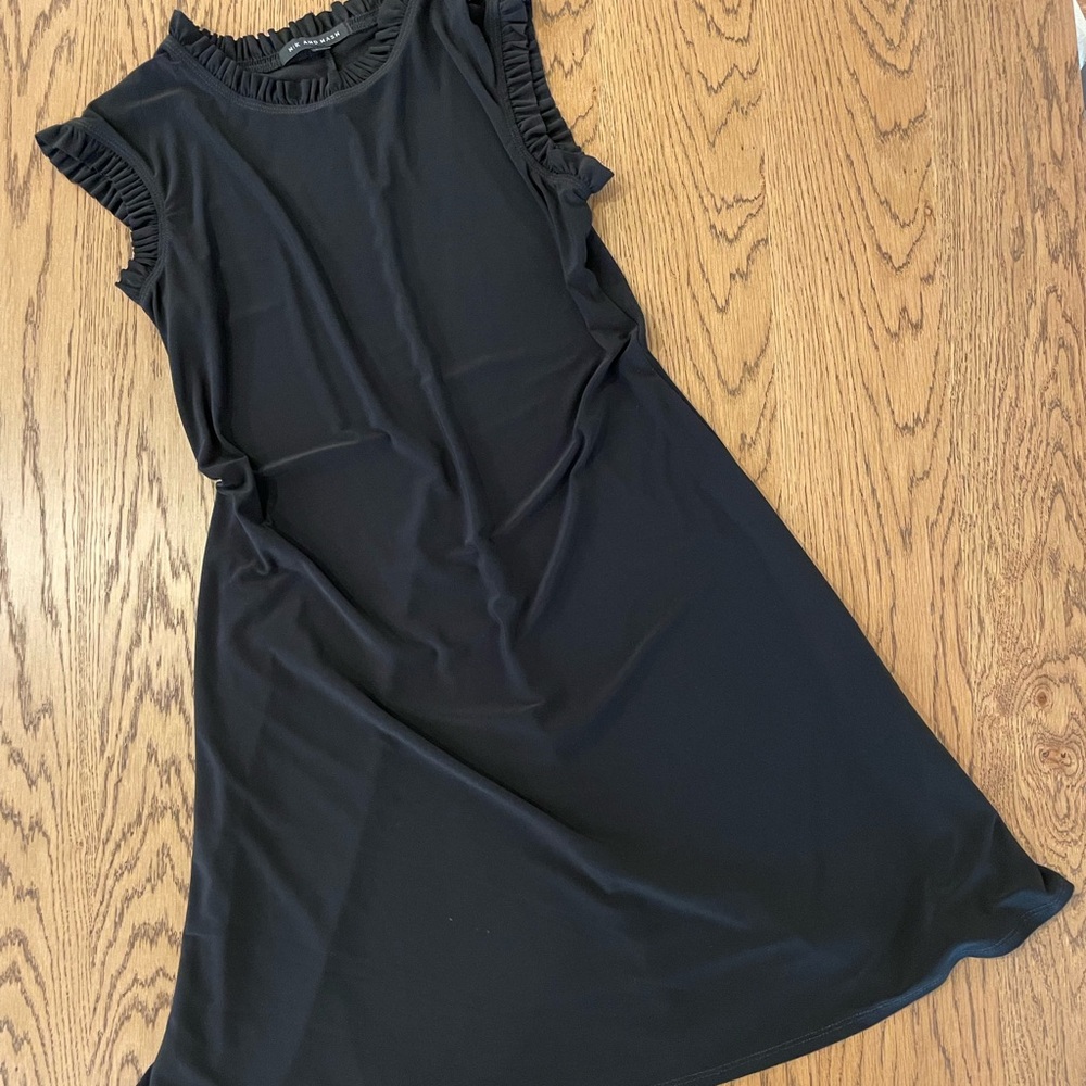Chic Black Sleeveless Mini Dress